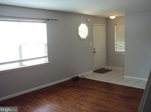 3010 Gladwyn Ave, Camden NJ 08109-3412 exterior