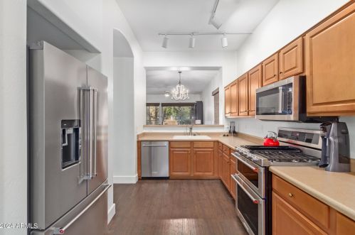 1412 Marlin Dr, Chandler AZ 85286-7060 exterior