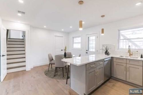 320 Lincoln Ave, Paterson NJ  07512-2128 exterior