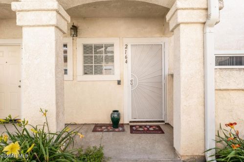 2164 Blackberry Cir, Oxnard, CA 93036-9064