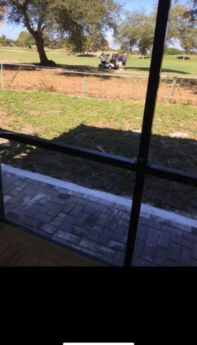 208 Southern Ave, Fort Pierce FL  34950-5433 exterior