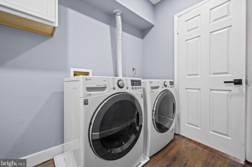 432 Burbank St, Washington DC 20019-4229 exterior