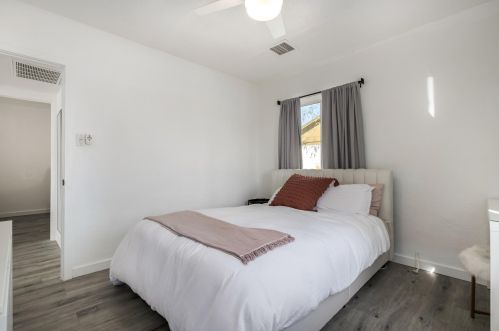 1802 Cypress St, Phoenix AZ  85006-1837 exterior