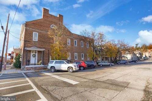 301 Penn St, Huntingdon PA 16652-1609 exterior