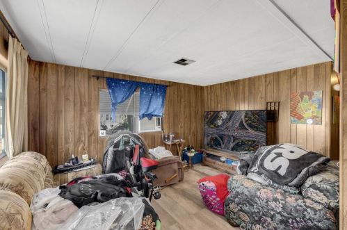 8723 Artesia Pl, Bellflower, CA