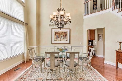 19 Caruso Pl, Armonk NY 10504-1366 exterior