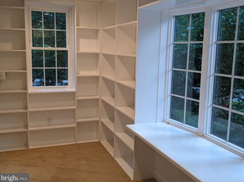 4855 Reservoir Rd, Washington DC  20007-1543 exterior