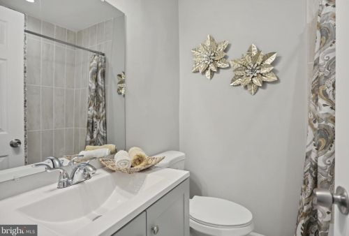 1818 L St, Washington DC 20002-3024 exterior