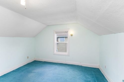 4412 Cambridge St, Duluth MN 55804-2314 exterior