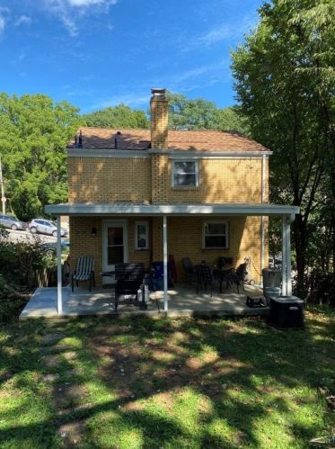 1566 Berkshire Ave, Pittsburgh PA  15226-2476 exterior