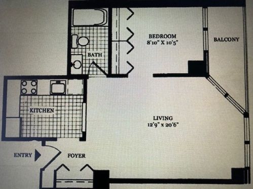 111 Maple St, Chicago IL 60610-5401 exterior