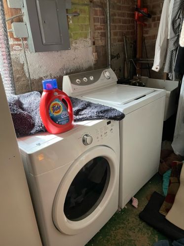 1913 93 St, Chicago IL 60643-6358 exterior