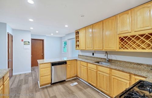 95 Hope Chapel Rd, Jackson Twp NJ 08527-5061 exterior