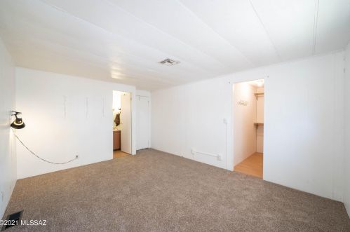 4884 Cashin Dr, Tucson AZ 85757-9461 exterior