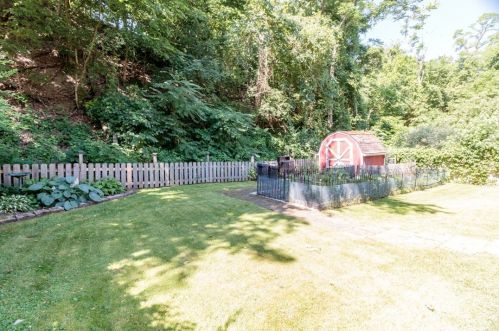 1216 Commercial St, Pittsburgh PA 15218-1102 exterior