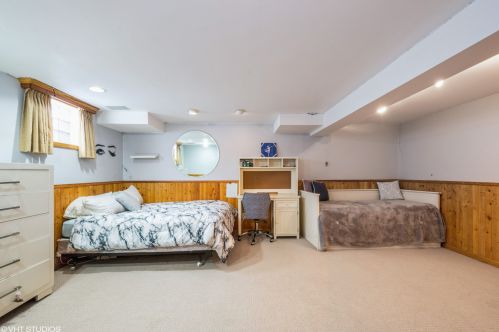 3534 Pne Grv Ave, Chicago IL 60657-1877 exterior