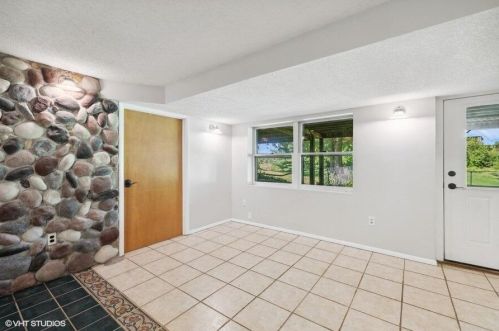 8316 Hollywood Rd, Berrien Springs MI 49103-9788 exterior