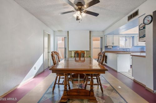 4026 Christy Dr, Phoenix AZ 85028-3108 exterior