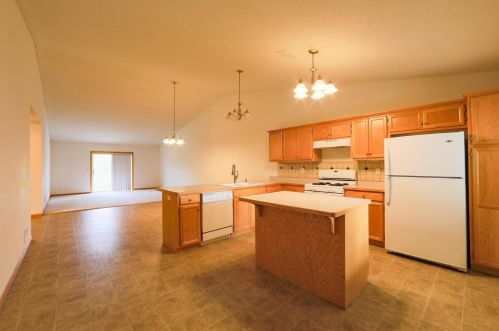 314 11th Ave, Princeton MN  55371-4586 exterior