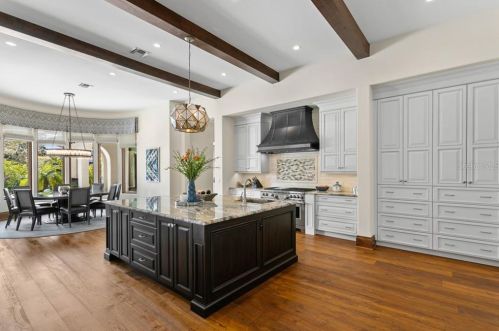 2621 Dundee St, Tampa FL  33629-7516 exterior