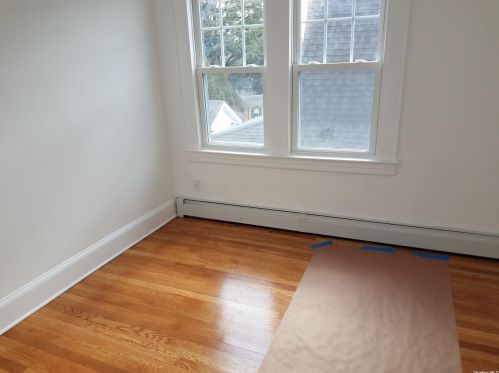 19 High St, Valley Stream NY 11581-1417 exterior