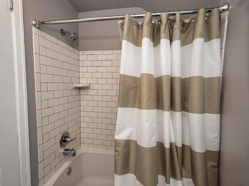 805 Fruithurst Dr, Pittsburgh PA 15228-2565 exterior