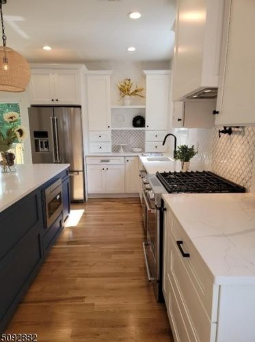 9 Apache Trl, Rockaway NJ  07866-1028 exterior