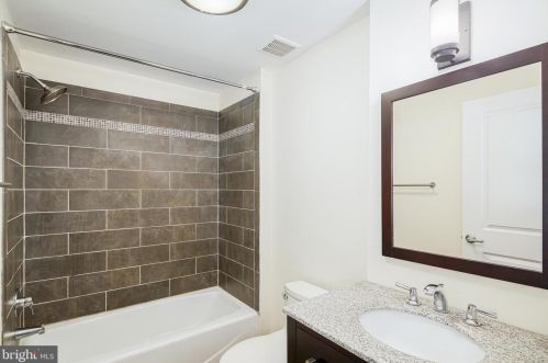 838 15th St, Philadelphia PA  19130-2218 exterior