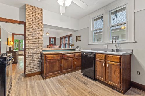 2577 69, Milwaukee WI 53219-2503 exterior