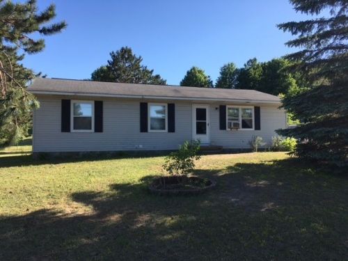 6154 Bonz St, Alanson, MI 49706-9564