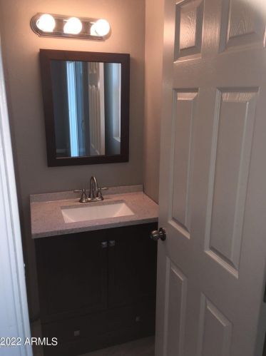 4602 38 Dr, Phoenix AZ 85053-2811 exterior