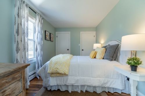 625 Turnpike St, North Andover MA 01845-6007 exterior