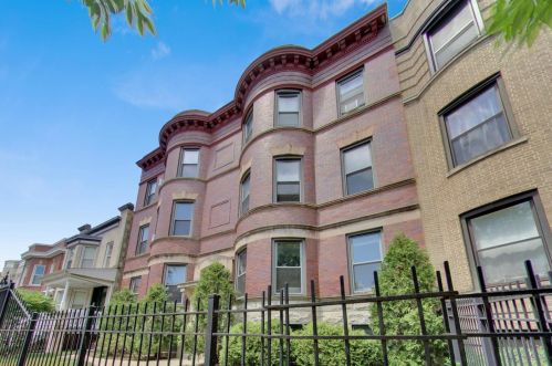 4424 Dover St, Chicago, IL 60640-6260