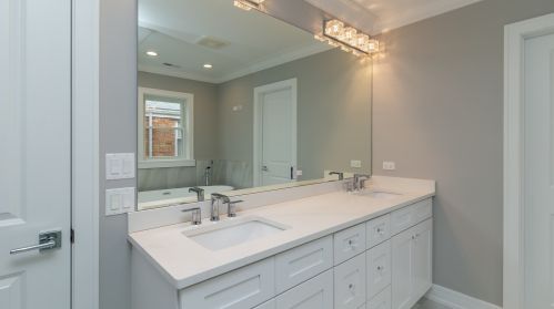 5135 Neenah Ave, Chicago IL  60656-3728 exterior