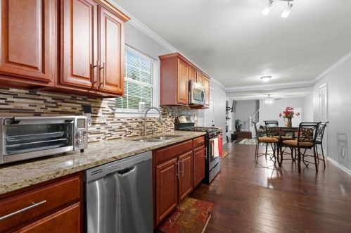 5961 Duren Mdw Dr, Lithonia GA 30058-3592 exterior