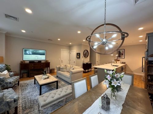 31 Orleans St, Boston, MA 02128