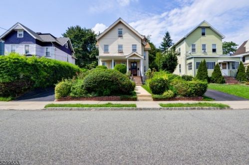 24 Willow St, Montclair NJ  07042-3502 exterior