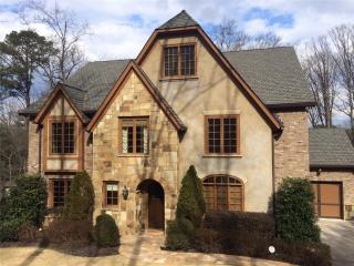 4141 Harris Trl, Atlanta GA  30327-3815 exterior