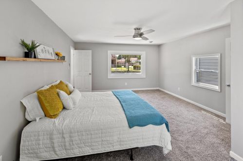 6073 36th St, Milwaukee WI  53221-4652 exterior