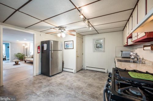 597 Manchester Ave, Media PA 19063-4098 exterior