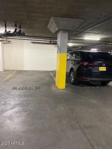 5350 Deer Valley Dr, Phoenix AZ  85054-4126 exterior