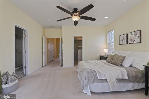 6747 Applemint Ln, Alexandria VA 22310-2649 exterior