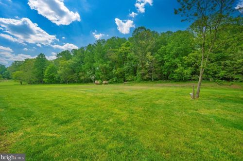 17531 Applewood Pl, Rockville MD 20855-1559 exterior