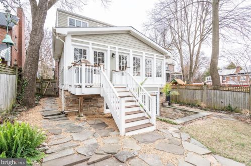 3240 Livingston St, Washington DC 20015-1756 exterior