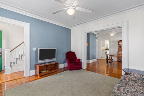 246 Smith St, Providence RI 02911-3307 exterior