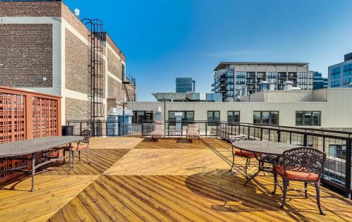 728 Jackson Blvd, Chicago IL 60661-5412 exterior