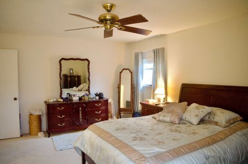 1252 Edinborough Dr, Meskegon MI 49441-5326 exterior