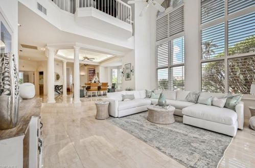 30 Casa Mar Ln, Naples FL 34103-3685 exterior