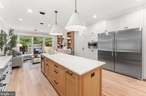 1332 Independence Ave, Washington DC  20003-2365 exterior