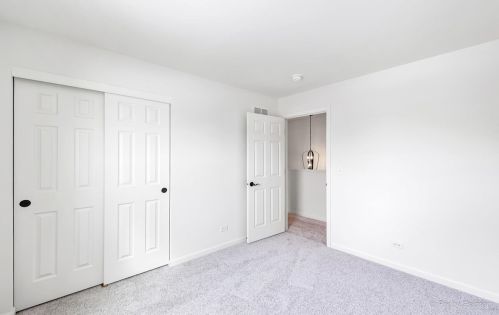 2730 Braeburn Way, Bull Valley IL 60098-2342 exterior